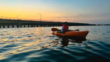 Easy Sunset Kayaking 🌅